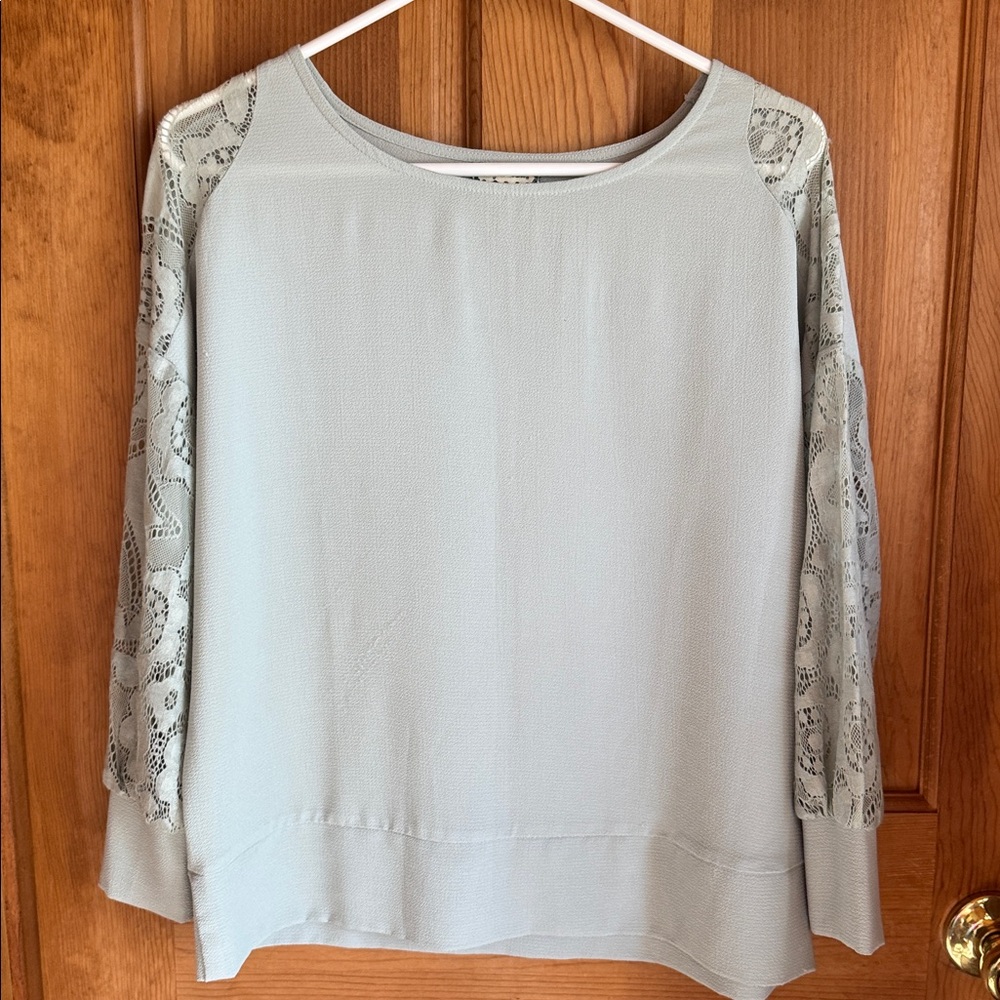 Eyeshadow Light Green Top